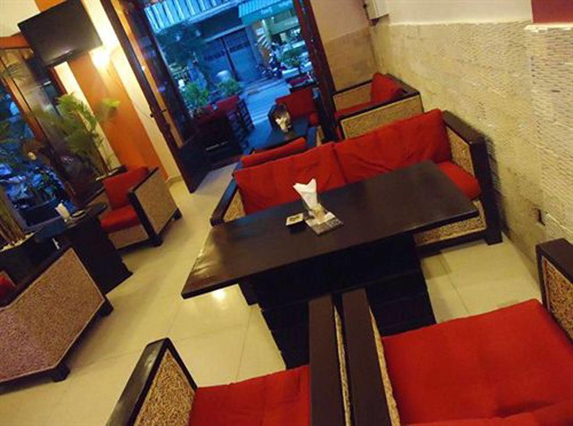 City Centre Hotel Phnom Penh Ngoại thất bức ảnh